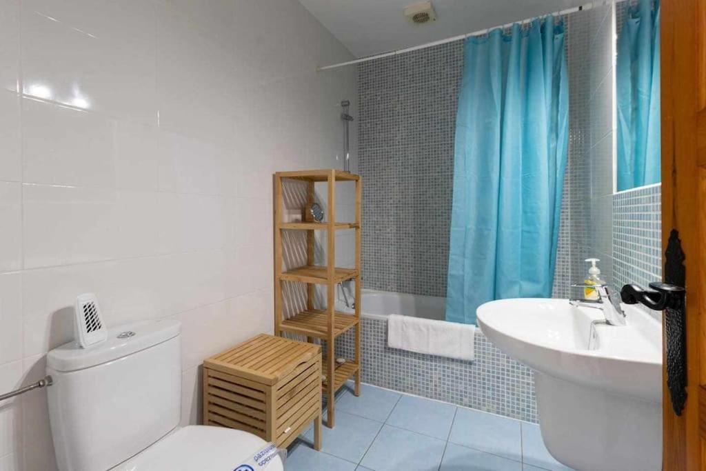 Tropicana Townhouse, 2 Bedroom Nerja Eksteriør bilde